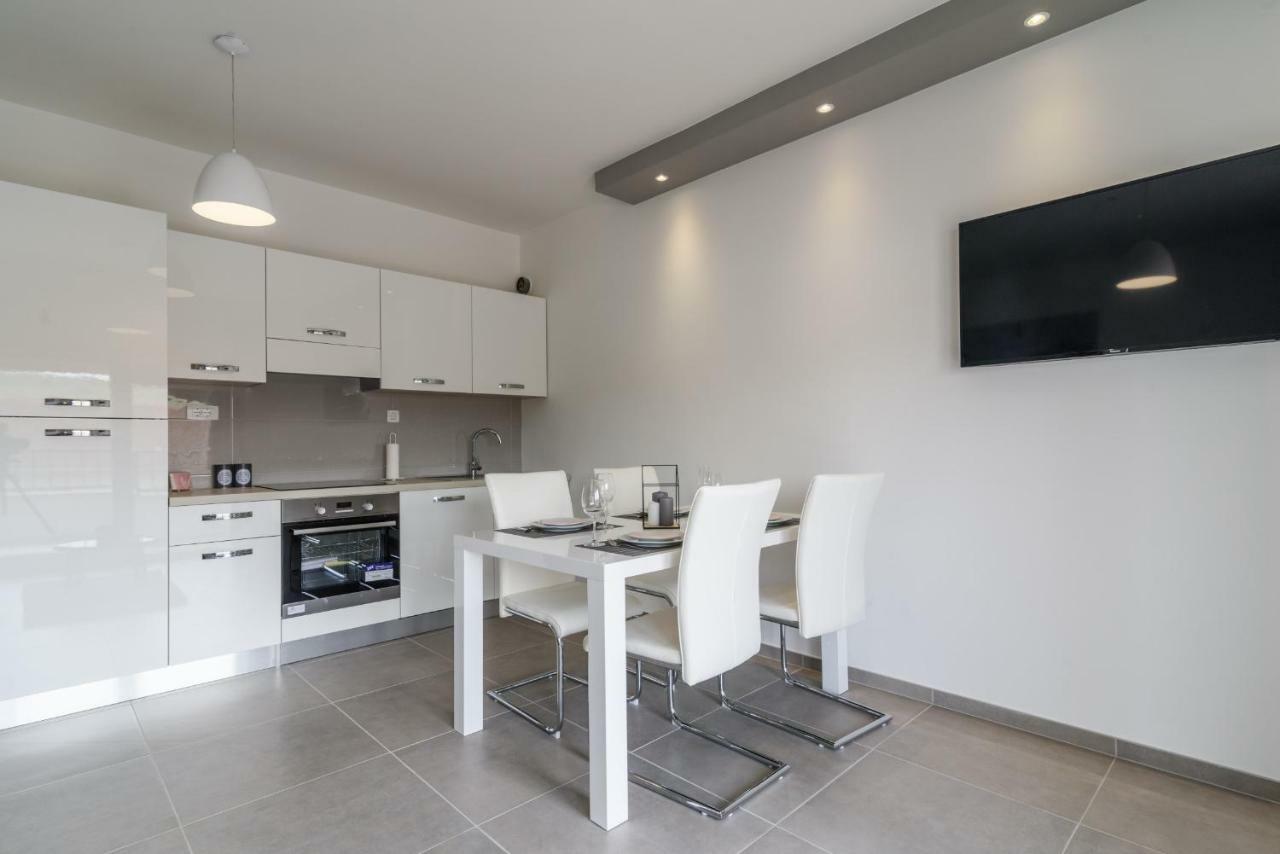 Villa Apartment Aa 2 Trogir Luaran gambar