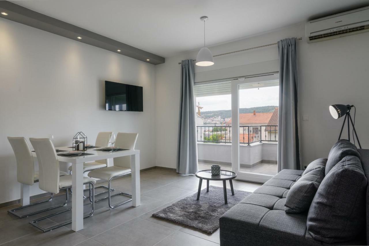 Villa Apartment Aa 2 Trogir Luaran gambar