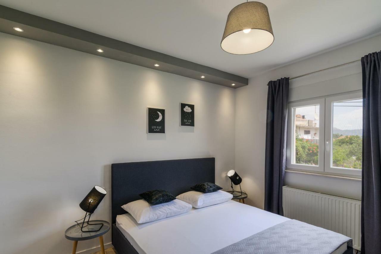Villa Apartment Aa 2 Trogir Luaran gambar